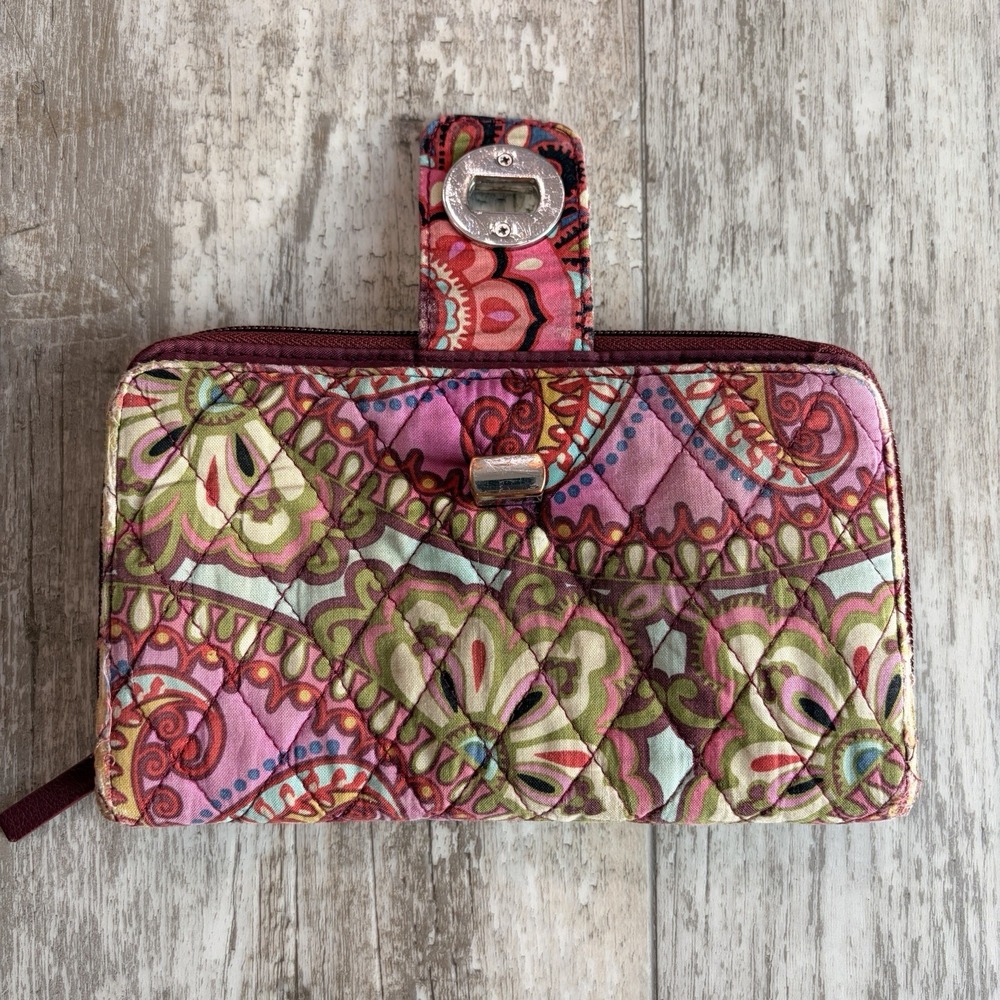 Vera Bradley RFID Turnlock Wallet in Cotton - Picture 10 of 16